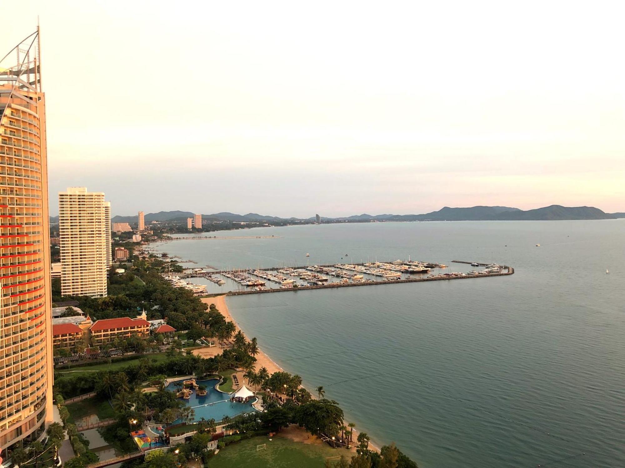 Sunshine Beach Condotel Na Chom Thian Bagian luar foto